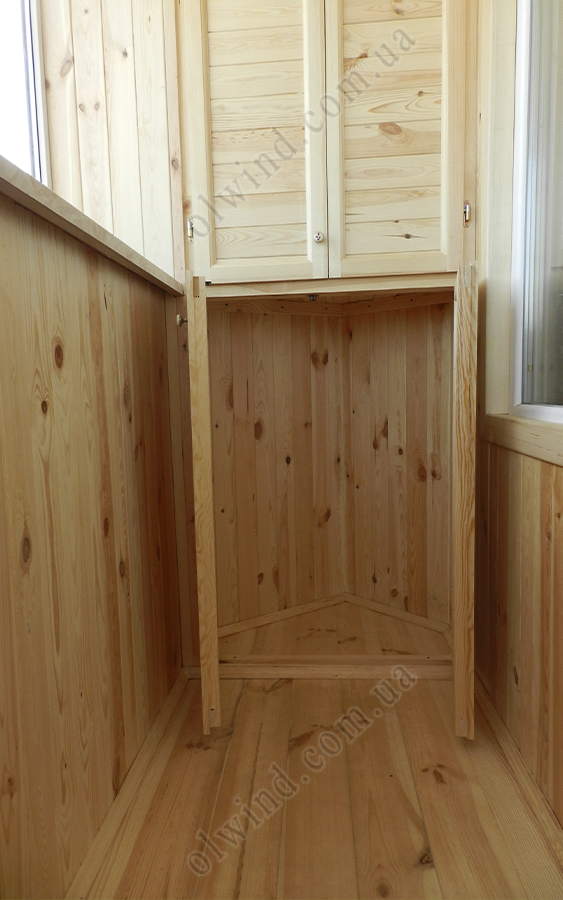 balkon_s_vynosom_po_podokonniku_4.webp